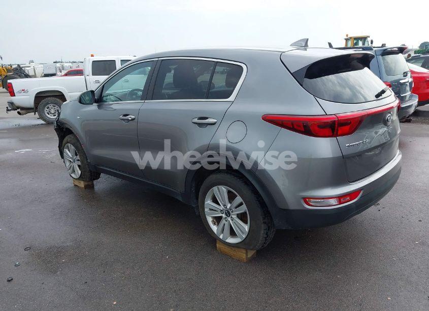 Photo 3 of 2017 Kia Sportage LX (VIN KNDPMCAC5H7126581)