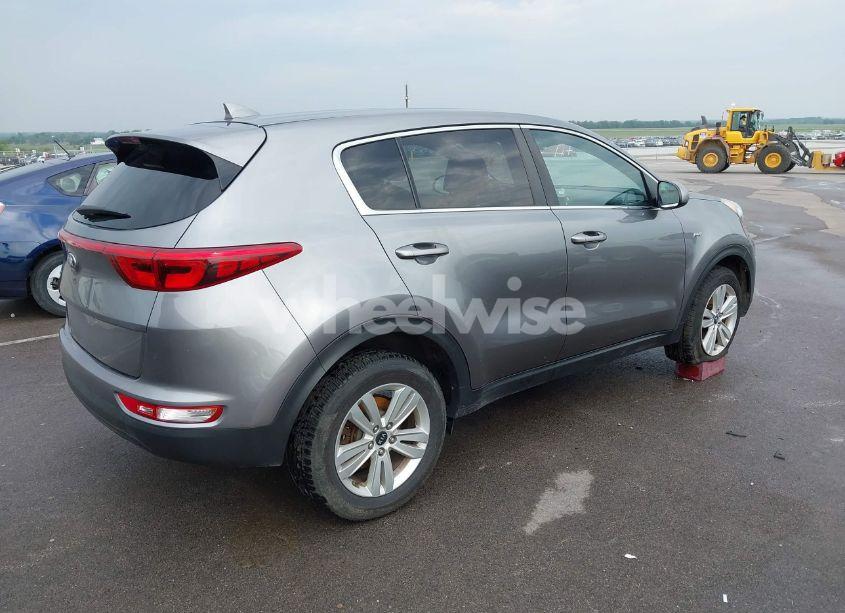 Photo 4 of 2017 Kia Sportage LX (VIN KNDPMCAC5H7126581)