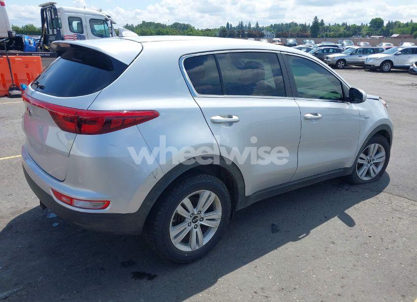 Photo 4 of 2017 Kia Sportage LX (VIN KNDPMCAC5H7282345)
