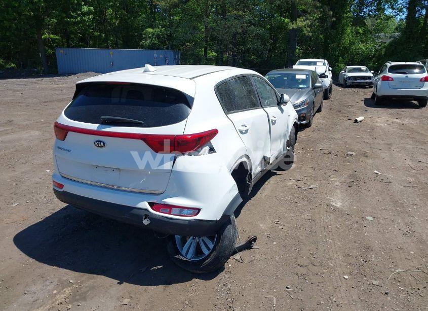 Photo 4 of 2018 Kia Sportage LX (VIN KNDPMCAC5J7372245)