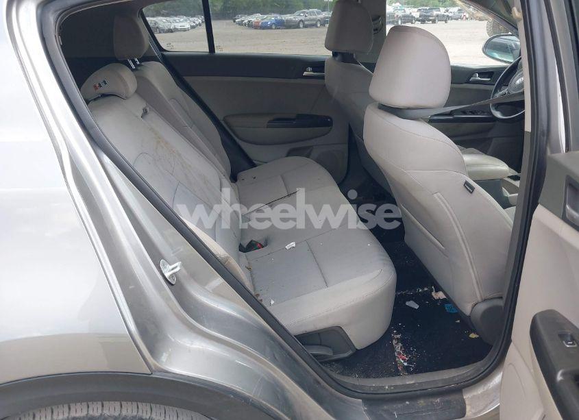 Photo 8 of 2019 Kia Sportage LX (VIN KNDPMCAC6K7624165)