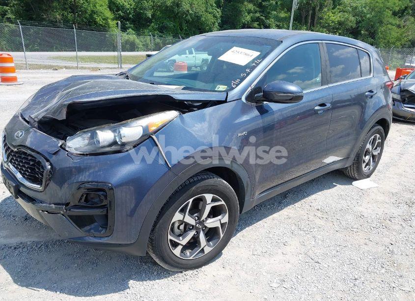 Photo 2 of 2020 Kia Sportage LX (VIN KNDPMCAC7L7683694)