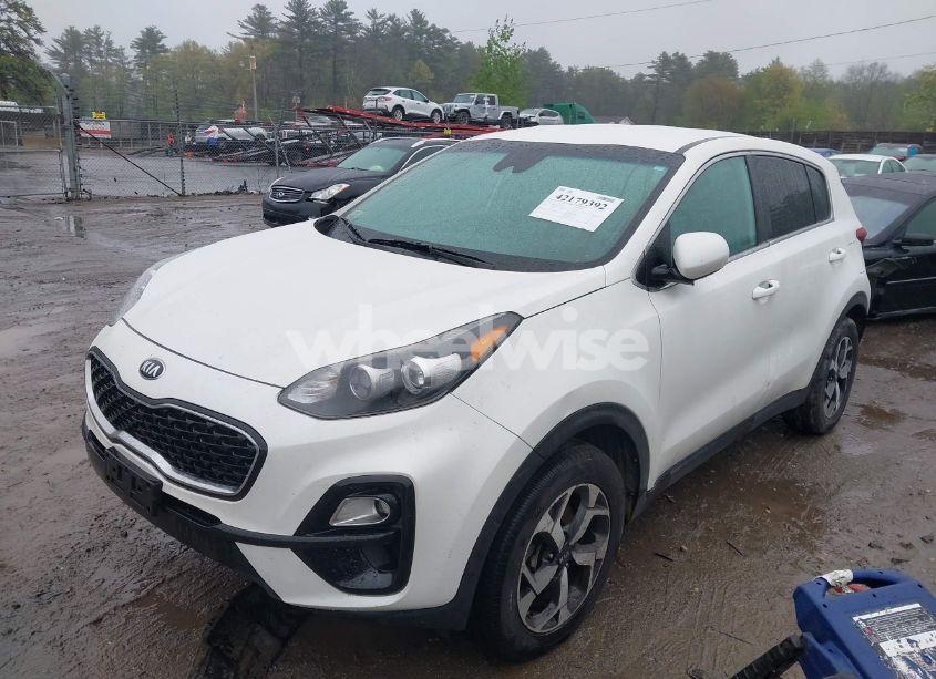 Photo 2 of 2022 Kia Sportage LX (VIN KNDPMCAC7N7008656)