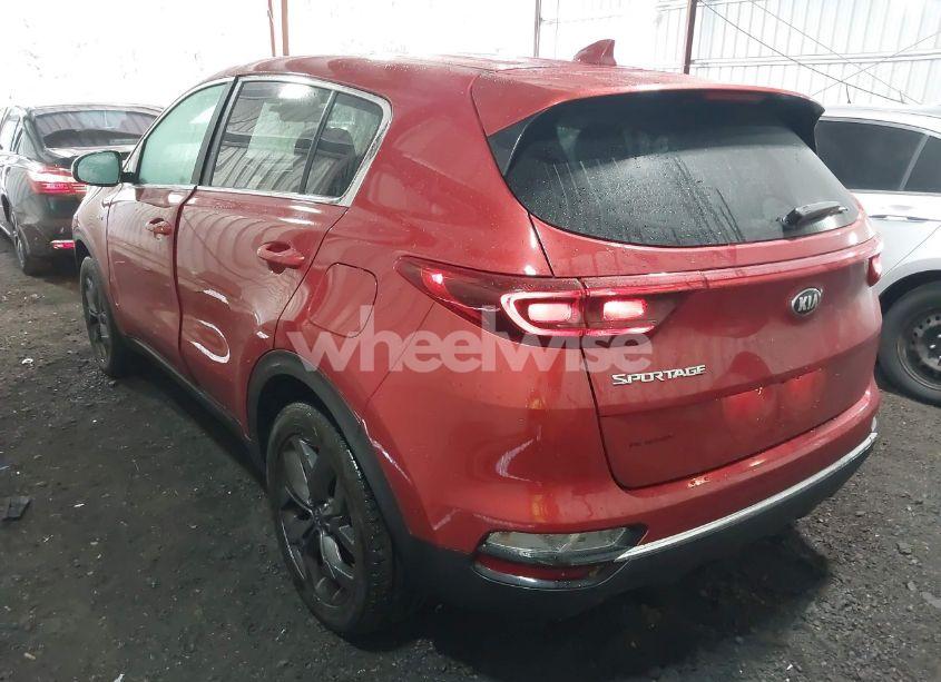 Photo 3 of 2022 Kia Sportage LX (VIN KNDPMCAC7N7020497)