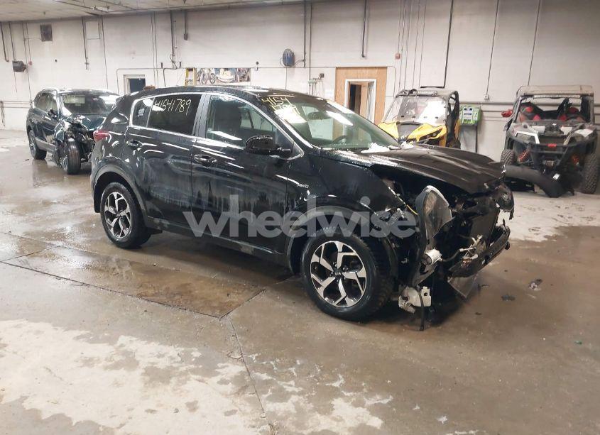2022 Kia Sportage LX (VIN KNDPMCAC7N7999941) main photo
