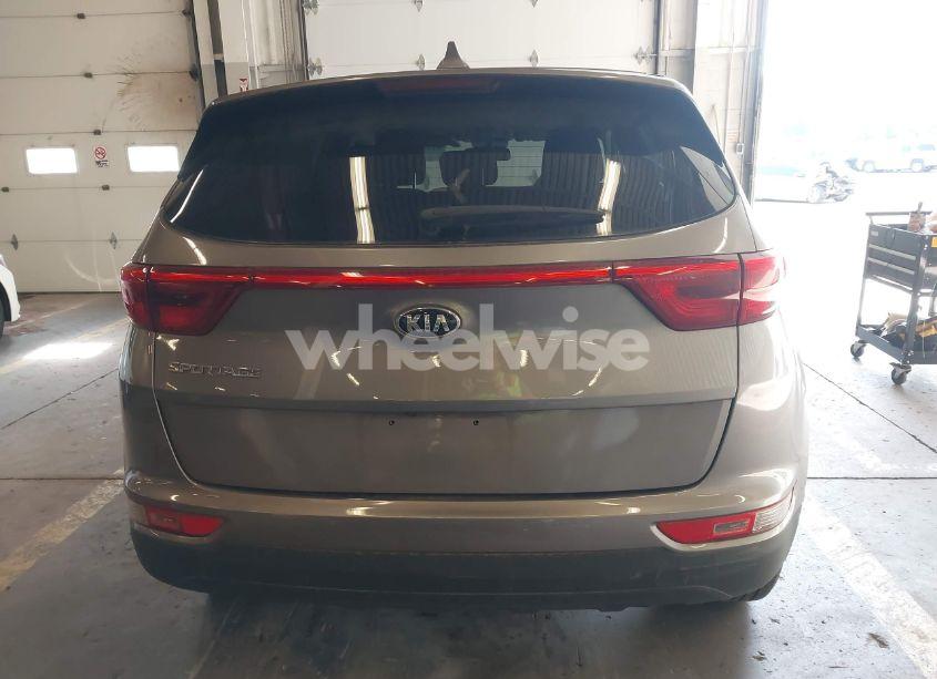 Photo 16 of 2017 Kia Sportage LX (VIN KNDPMCAC8H7135999)