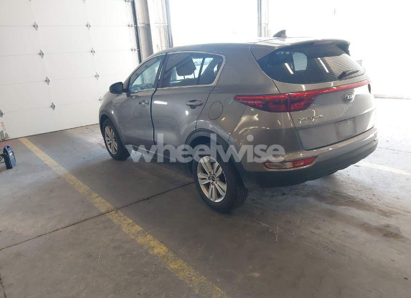 Photo 3 of 2017 Kia Sportage LX (VIN KNDPMCAC8H7135999)