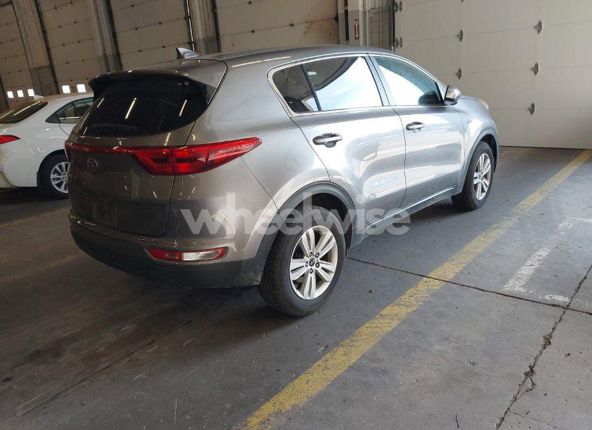 Photo 4 of 2017 Kia Sportage LX (VIN KNDPMCAC8H7135999)