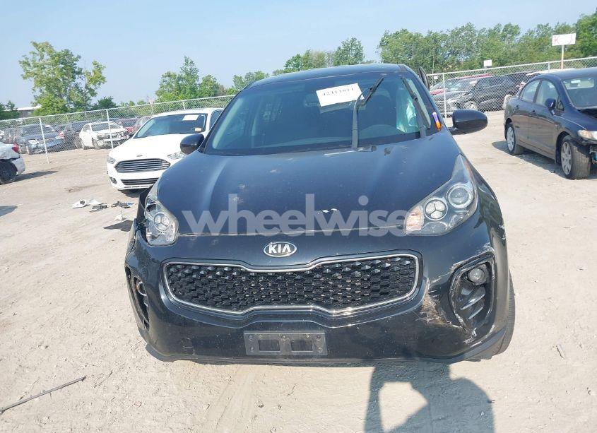 Photo 12 of 2018 Kia Sportage LX (VIN KNDPMCAC8J7487714)