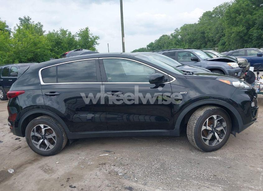 Photo 13 of 2020 Kia Sportage LX (VIN KNDPMCAC8L7733535)
