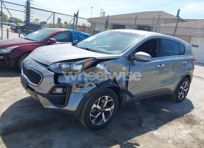 Photo 2 of 2022 Kia Sportage LX (VIN KNDPMCAC8N7000646)