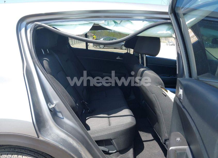 Photo 8 of 2022 Kia Sportage LX (VIN KNDPMCAC8N7000646)