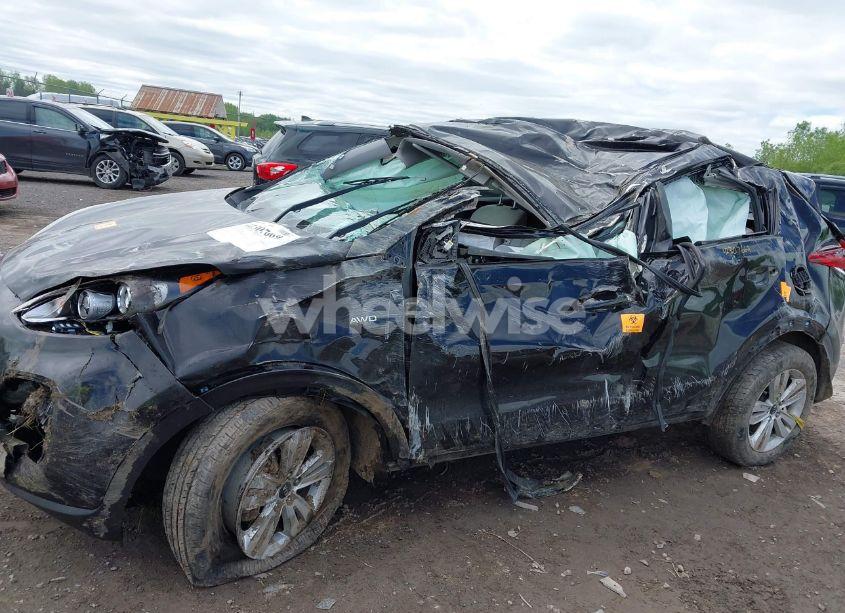 Photo 6 of 2017 Kia Sportage LX (VIN KNDPMCAC9H7178960)