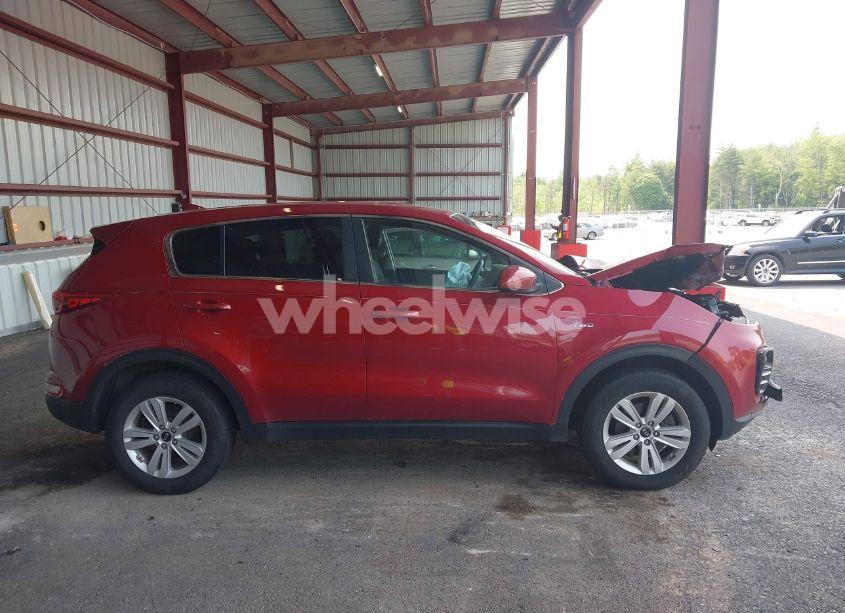 Photo 14 of 2018 Kia Sportage LX (VIN KNDPMCAC9J7386293)
