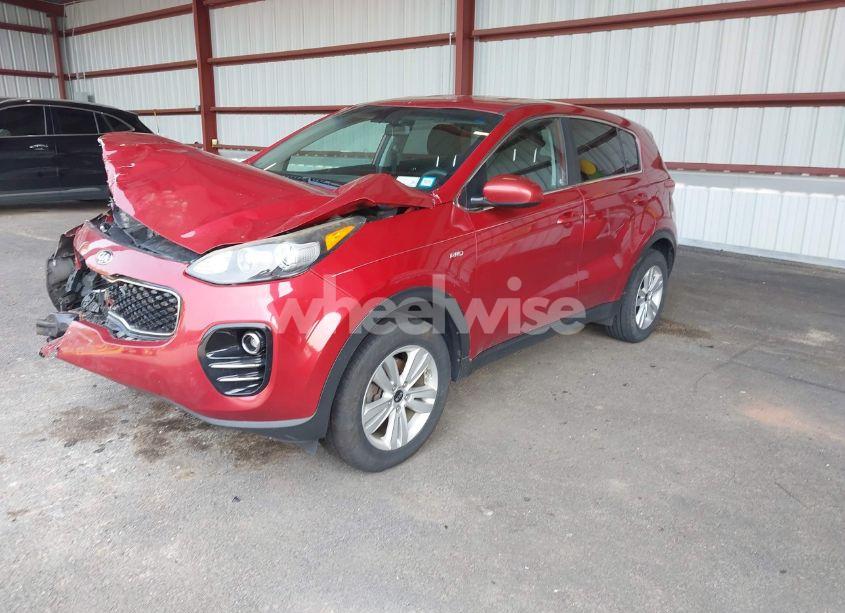 Photo 2 of 2018 Kia Sportage LX (VIN KNDPMCAC9J7386293)