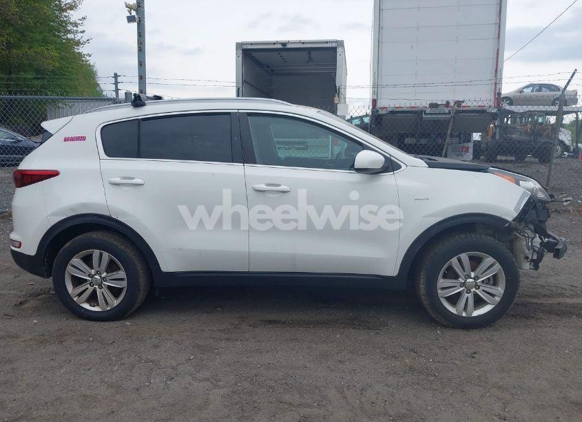 Photo 13 of 2019 Kia Sportage LX (VIN KNDPMCAC9K7590335)
