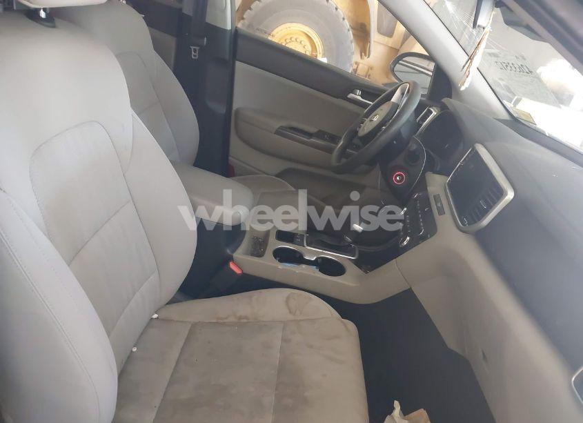 Photo 5 of 2020 Kia Sportage LX (VIN KNDPMCAC9L7797924)