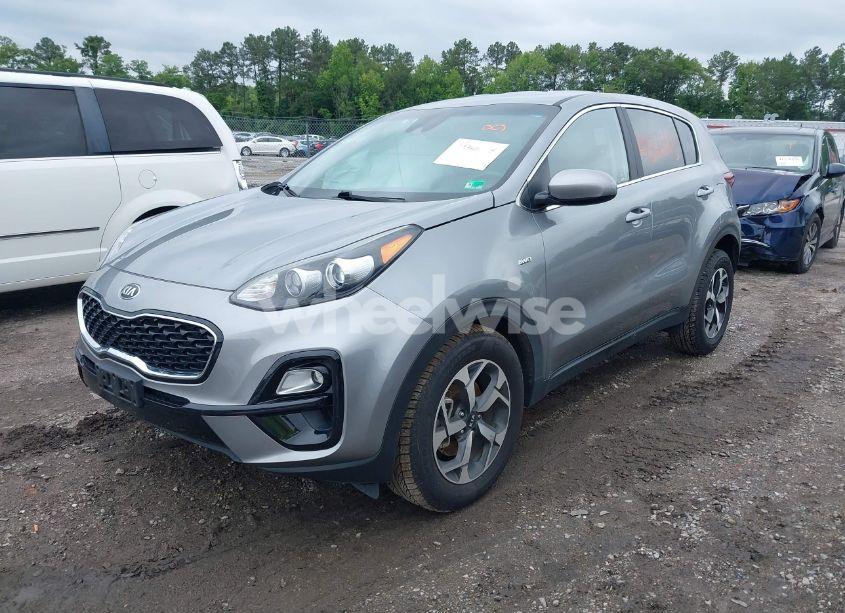 Photo 2 of 2022 Kia Sportage LX (VIN KNDPMCAC9N7017360)
