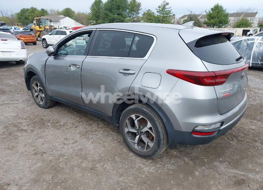 Photo 3 of 2020 Kia Sportage LX (VIN KNDPMCACXL7781585)