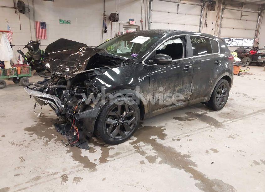 Photo 2 of 2022 Kia Sportage LX (VIN KNDPMCACXN7002186)