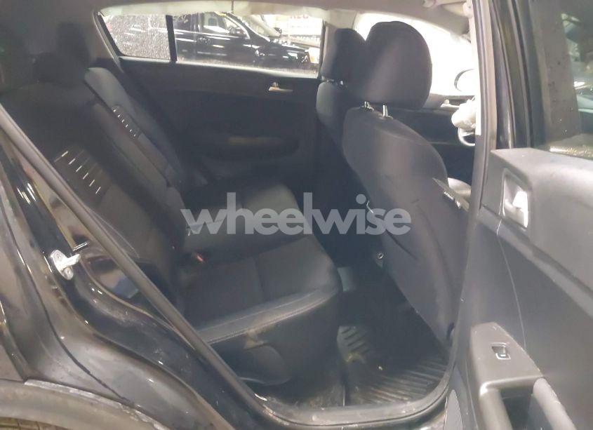 Photo 8 of 2022 Kia Sportage LX (VIN KNDPMCACXN7002186)