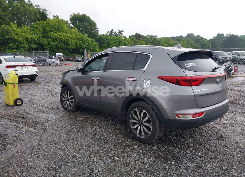 Photo 3 of 2018 Kia Sportage EX (VIN KNDPN3AC0J7310720)