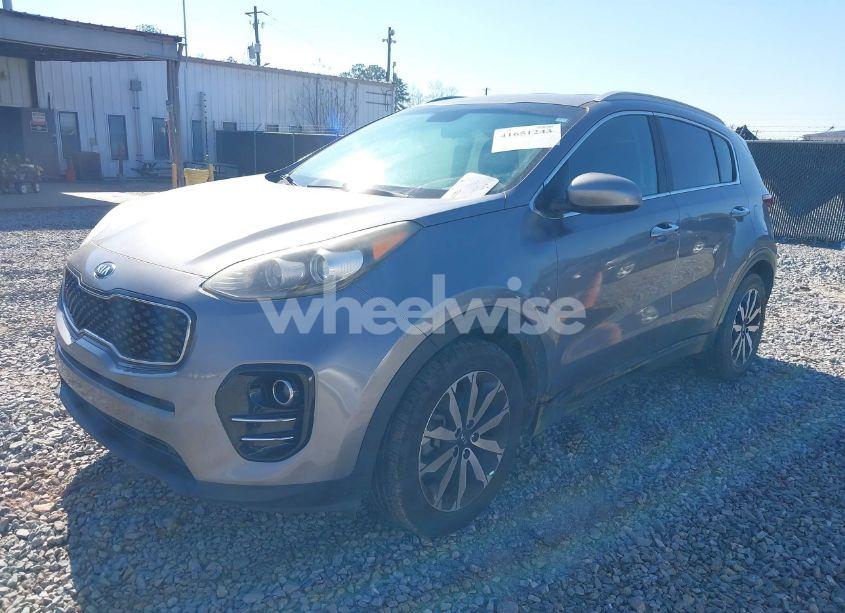 Photo 2 of 2017 Kia Sportage EX (VIN KNDPN3AC2H7293767)
