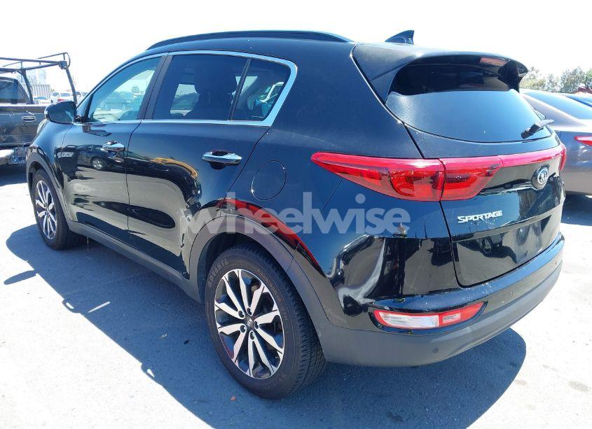 Photo 3 of 2019 Kia Sportage EX (VIN KNDPN3AC2K7602435)