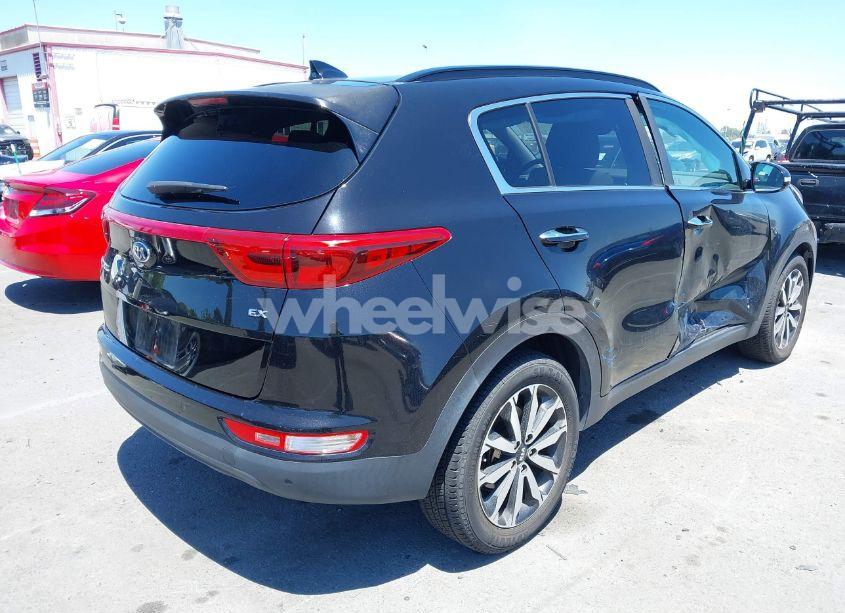 Photo 4 of 2019 Kia Sportage EX (VIN KNDPN3AC2K7602435)