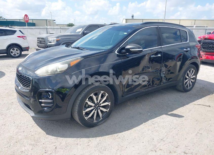 Photo 2 of 2019 Kia Sportage EX (VIN KNDPN3AC3K7543282)