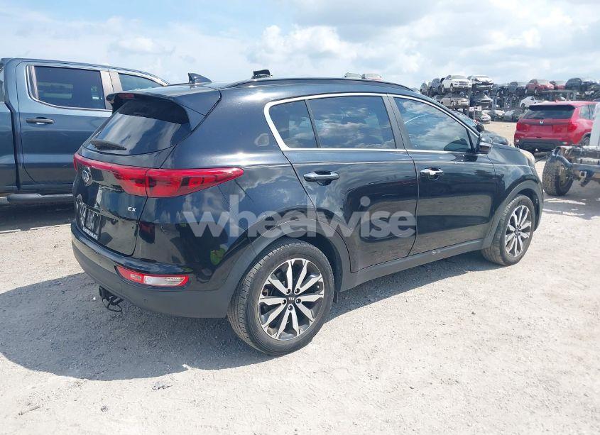 Photo 4 of 2019 Kia Sportage EX (VIN KNDPN3AC3K7543282)