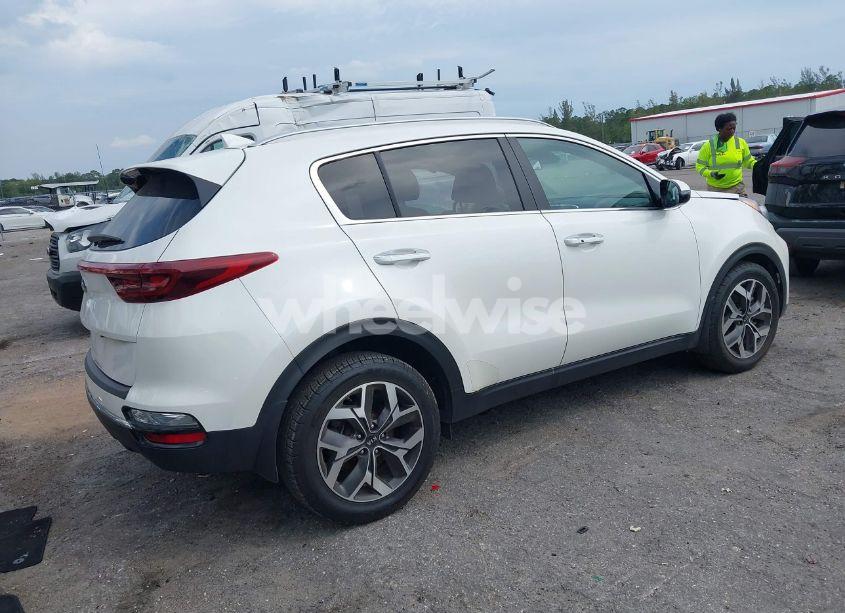 Photo 4 of 2021 Kia Sportage EX (VIN KNDPN3AC5M7856515)