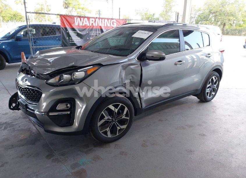 Photo 2 of 2022 Kia Sportage EX (VIN KNDPN3AC6N7959489)