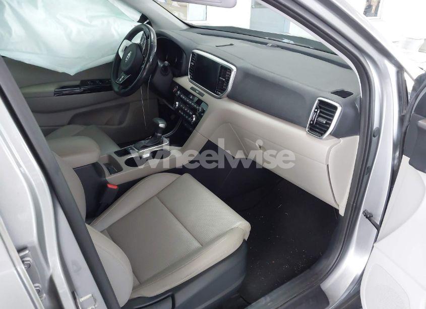Photo 5 of 2022 Kia Sportage EX (VIN KNDPN3AC6N7959489)