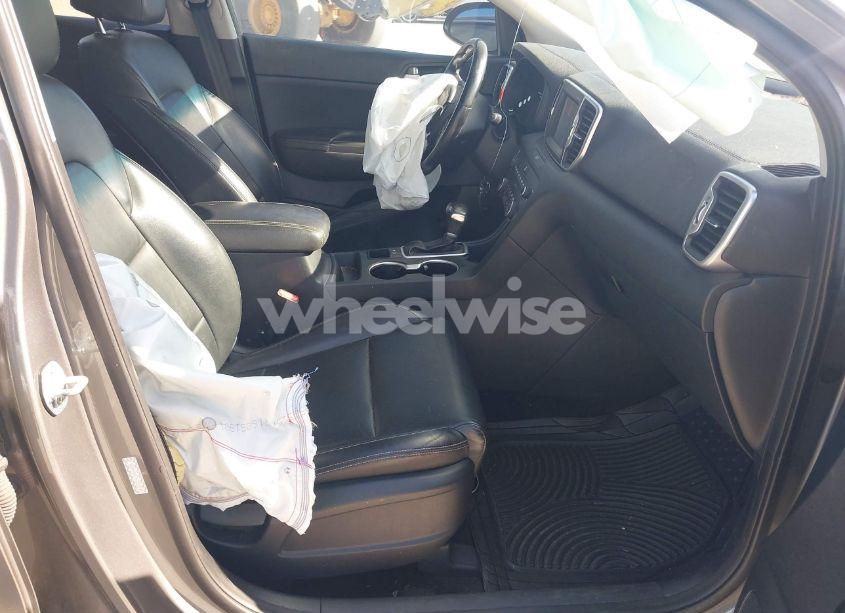 Photo 5 of 2017 Kia Sportage EX (VIN KNDPN3AC7H7233998)