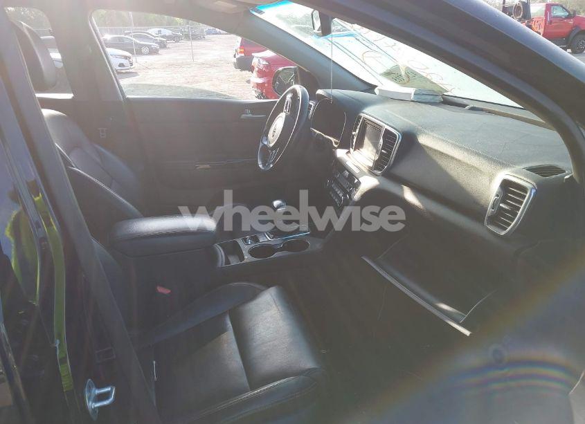 Photo 5 of 2018 Kia Sportage EX (VIN KNDPN3ACXJ7311177)