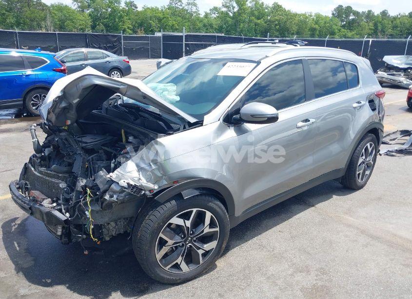 Photo 2 of 2020 Kia Sportage EX (VIN KNDPN3ACXL7779610)