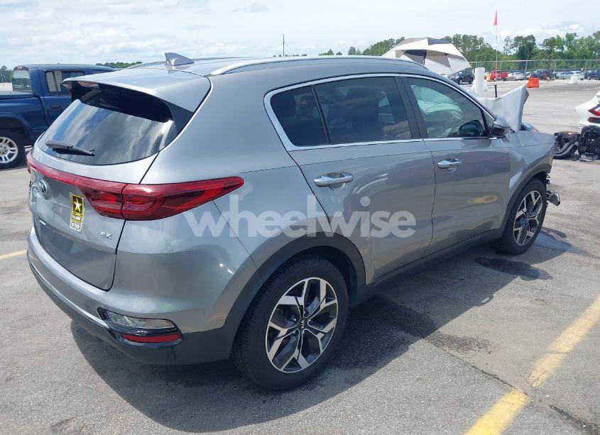 Photo 4 of 2020 Kia Sportage EX (VIN KNDPN3ACXL7779610)