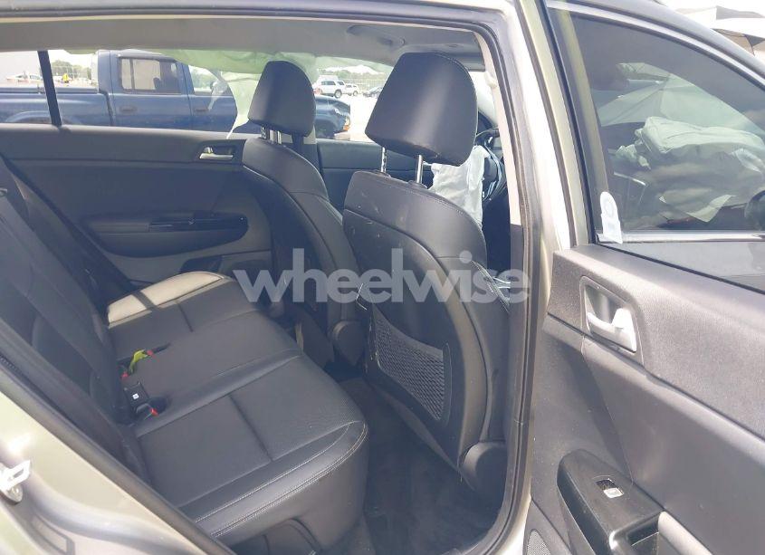 Photo 8 of 2020 Kia Sportage EX (VIN KNDPN3ACXL7779610)