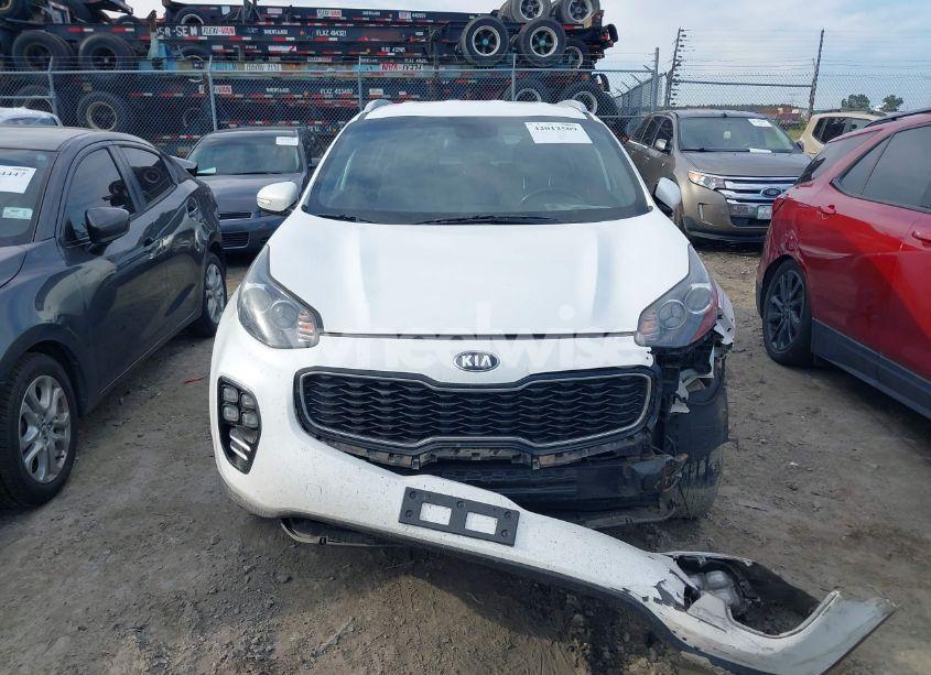 Photo 12 of 2018 Kia Sportage EX (VIN KNDPNCAC6J7442364)