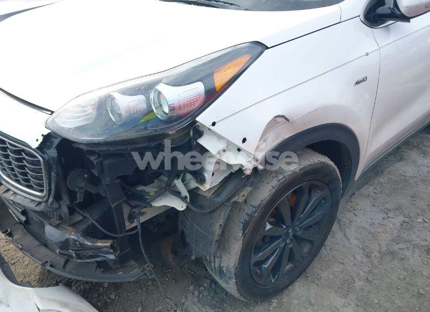 Photo 6 of 2018 Kia Sportage EX (VIN KNDPNCAC6J7442364)