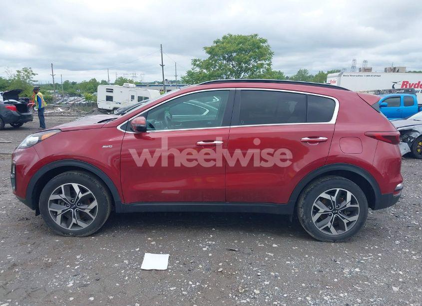 Photo 13 of 2020 Kia Sportage EX (VIN KNDPNCAC6L7631566)