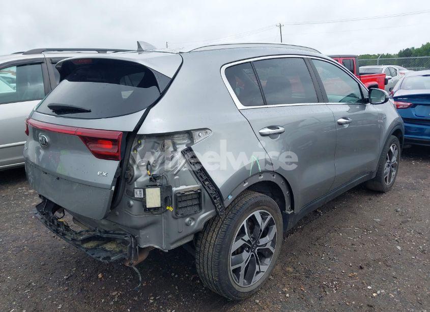 Photo 4 of 2020 Kia Sportage EX (VIN KNDPNCAC8L7754849)