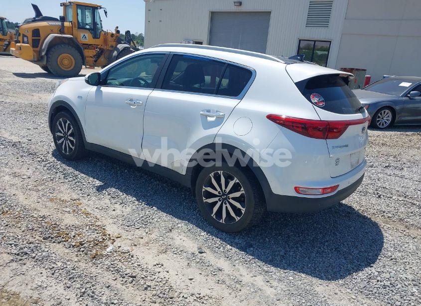 Photo 3 of 2017 Kia Sportage EX (VIN KNDPNCACXH7079500)