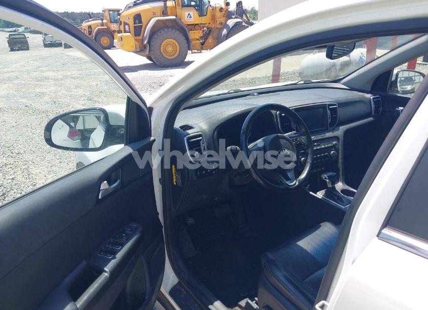 Photo 5 of 2017 Kia Sportage EX (VIN KNDPNCACXH7079500)