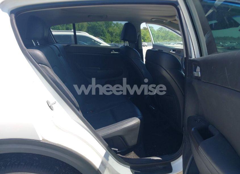 Photo 8 of 2017 Kia Sportage EX (VIN KNDPNCACXH7079500)