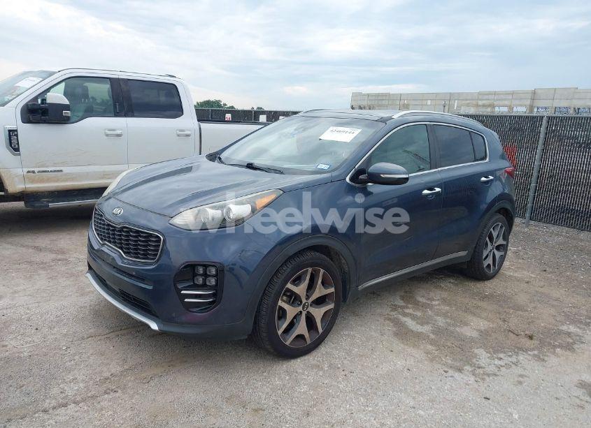 Photo 2 of 2017 Kia Sportage SX TURBO (VIN KNDPR3A66H7176904)
