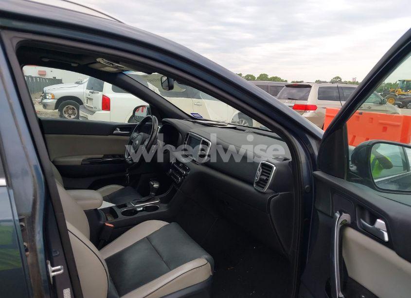 Photo 5 of 2017 Kia Sportage SX TURBO (VIN KNDPR3A66H7176904)