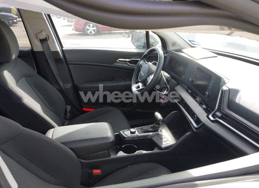 Photo 5 of 2023 Kia Sportage LX (VIN KNDPU3AF7P7037040)