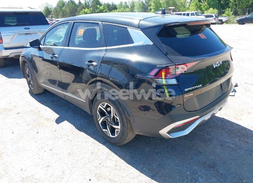 Photo 3 of 2023 Kia Sportage LX (VIN KNDPU3AF8P7036849)